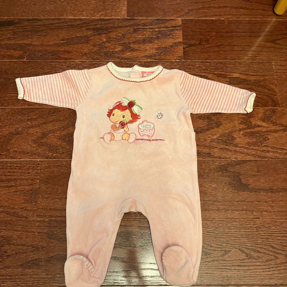 Vintage Strawberry Shortcake Velour Pajama Onesie 6 months